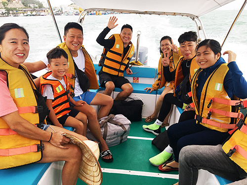 tour-cano-3-do-vip Thu&ecirc; xe du lịch Nha Trang