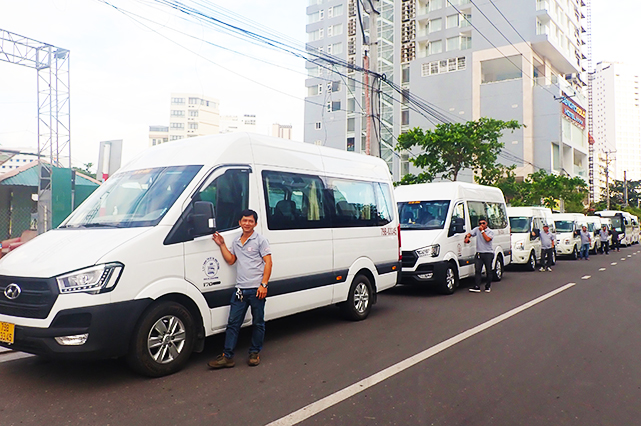 thu&ecirc; xe 16 chỗ nha trang